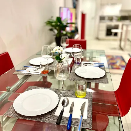 One-bedroom Apartment, Convenient To Visit The City-to Apartment *