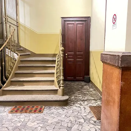 Apartment One-bedroom Apartment, Convenient To Visit The City-to *